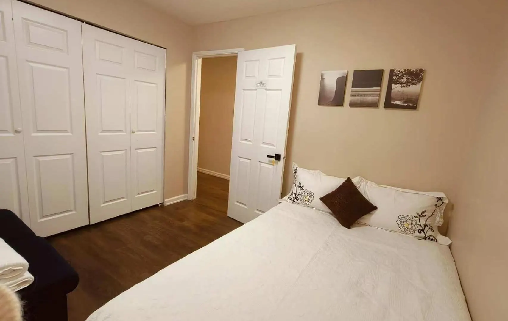 Guest house Convenient Urban Retreat Hotel Vancouver